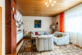 Modernisierungsbedürftiges Zweifamilienhaus mit Fernwärmeheizung in zentraler Lage Schwandorf´s - OG Wohnzimmer