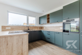 Neu erbautes Einfamilienhaus mit EBK und PV-Anlage auf Filetgrundstück in schöner Siedlung Mantel´s - Küche copy